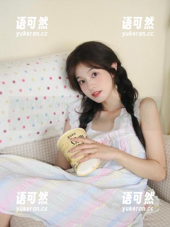 观看这组“Jang Joo(장주)牛仔裤”图包，发现牛仔风的无限魅力与搭配技巧